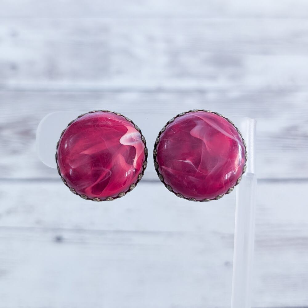 Vintage Clip On Earrings Marbled Pattern Red Circle 1" - Tarnish to Rear